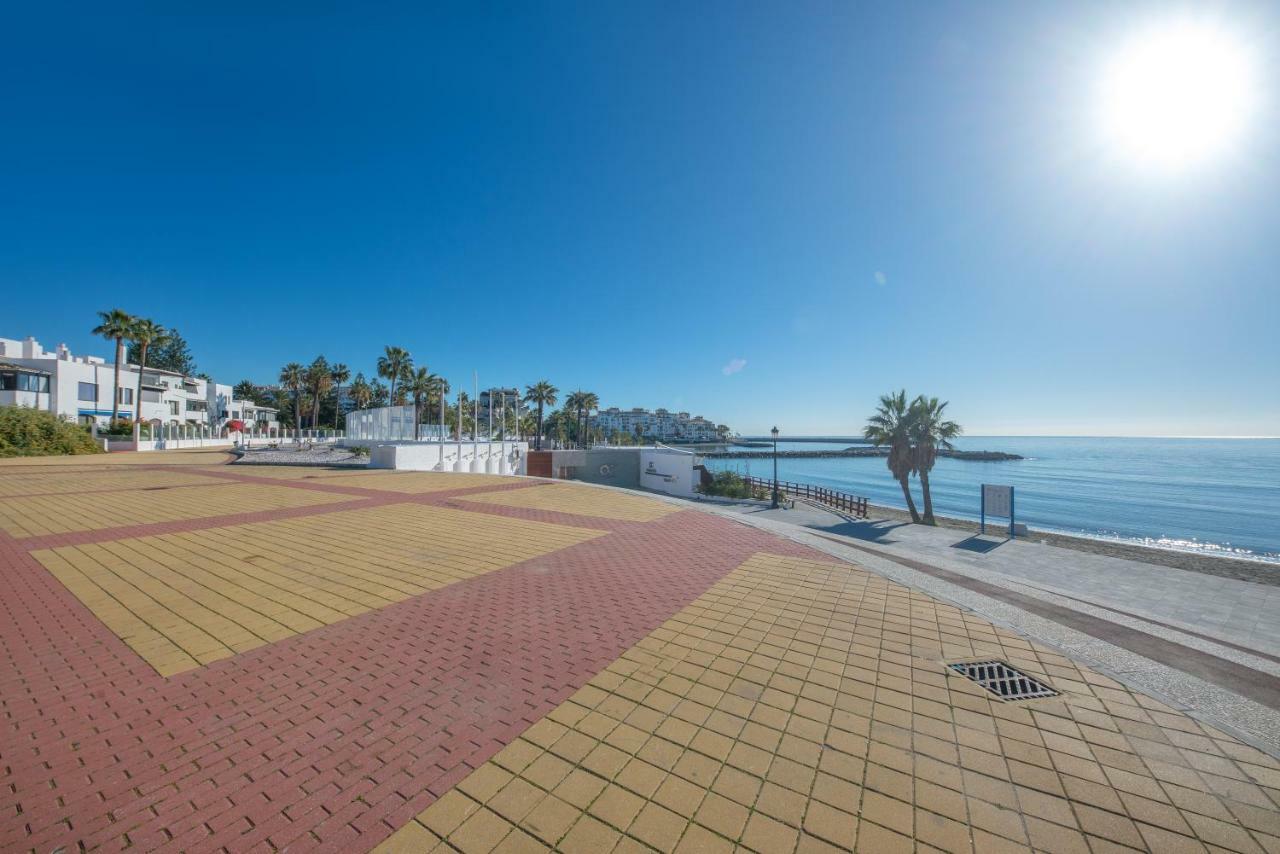 Jardines Del Puerto Apartment Marbella Exterior photo